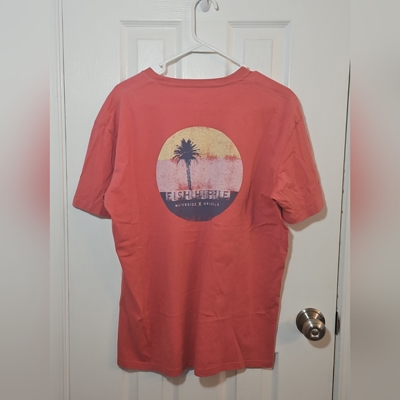 Fish Hippie Co Pink/Peach T Shirt Large - Picture 3 of 6